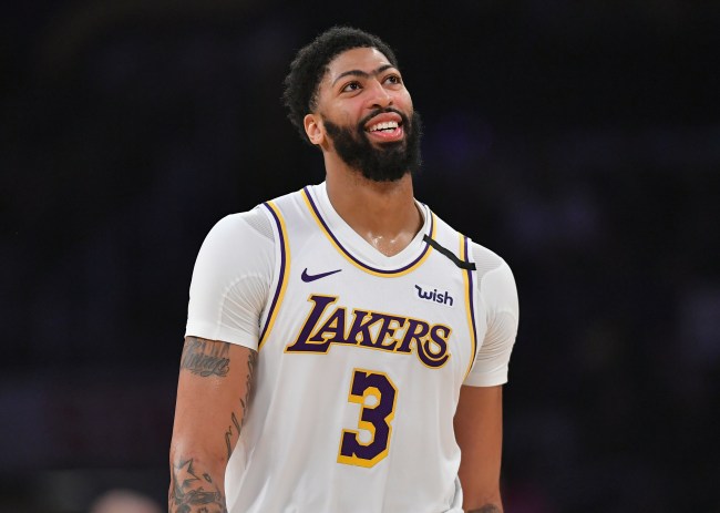 Anthony Davis gets ripped by Twitter after wearing Aaron Rodgers jersey to Packers-Seahawks playoff game