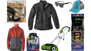 Daily Deals: Star Wars Arcade Cabinet, Nike Free RN 5.0, Lacoste Sunglasses, Patagonia Sale, Under Armour Clearance And More!