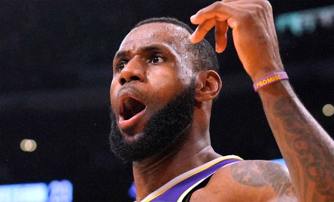 First Look Pics Of The Space Jam 2 Tune Squad And Monstars Uniforms