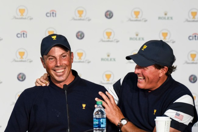 phil mickelson matt kuchar story kicked off plane