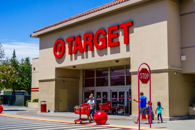 Journalist David Leavitt called the police on Target Tori employee for not selling him a Oral-B electric toothbrush for $0.01.