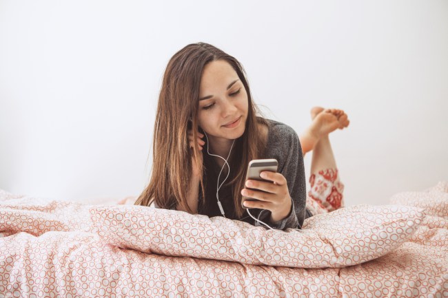 A bill in Vermont  by Sen. John Rodgers wants to ban the use of cellphones for anyone under the age of 21.