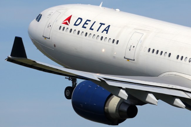 Delta Air Lines plane