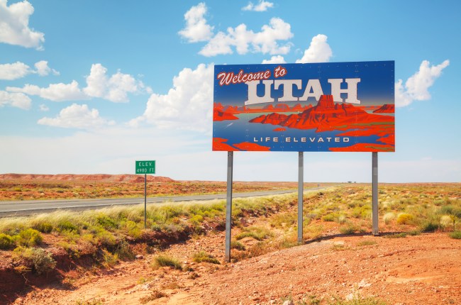 Welcome to Utah sign