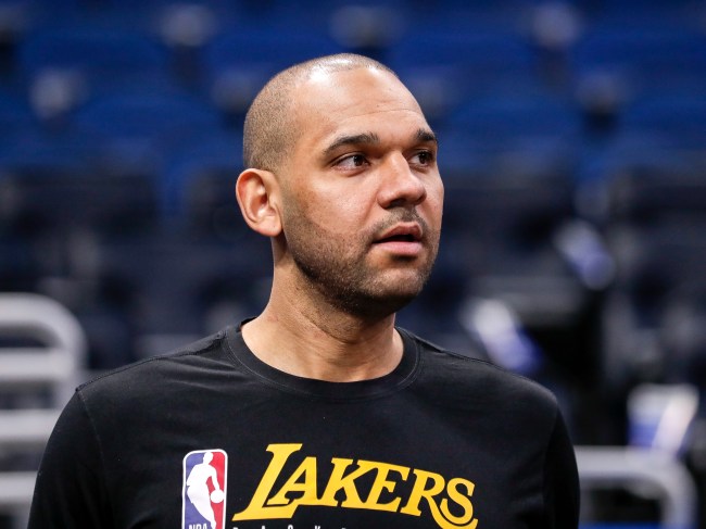 Lakers Jared Dudley claps back at a fan who tried disrespecting him for being a benchwarmer