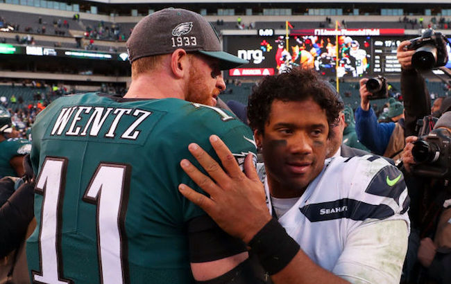 russell wilson cheks carson wentz injury