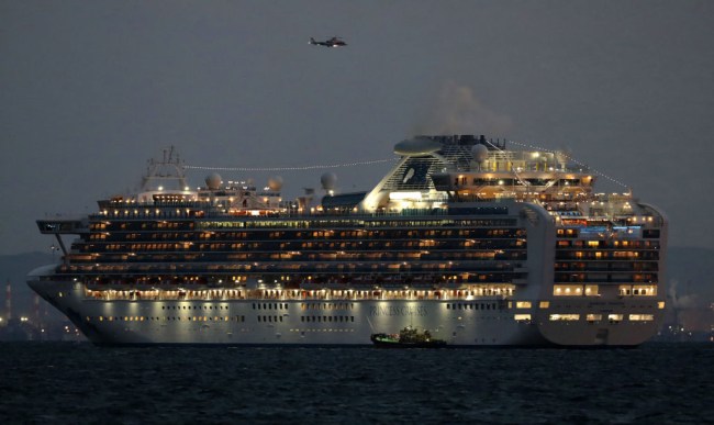 cruise ship quarantined japan coronavirus