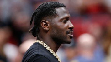 Antonio Brown Makes Vontaze Burfict Joke After Nearly Knocking Himself Out In Weight Lifting Accident