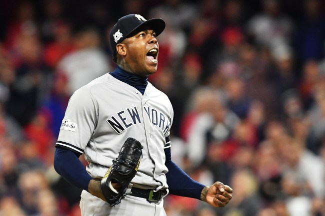 New York Yankees close Aroldis Chapman is absolutely jacked up this offseason and showed off his muscles on Twitter