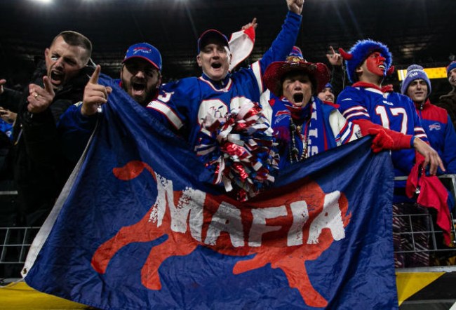 buffalo mayor tom brady bills parties
