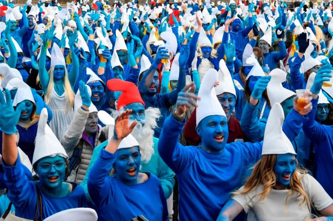 france smurfs world record coronavirus
