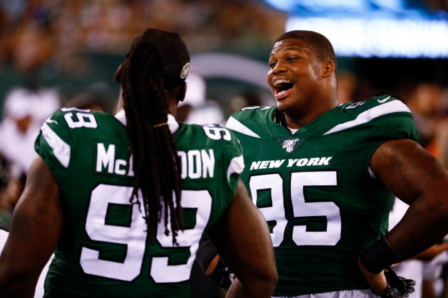 quinnen williams arrested gun laguardia
