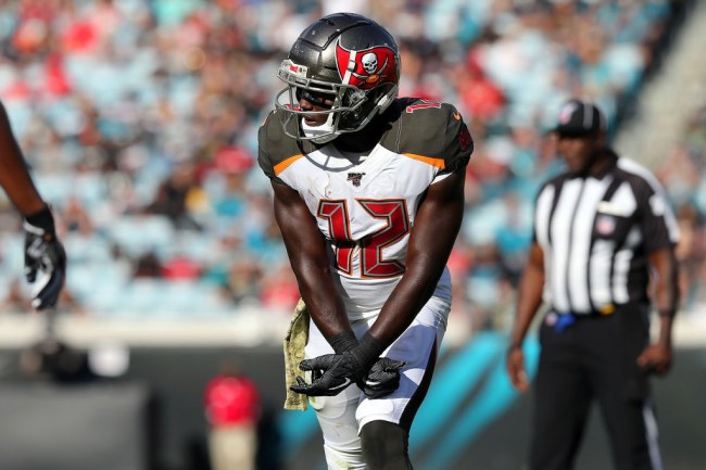 chris godwin gives tom brady no. 12 jersey bucs