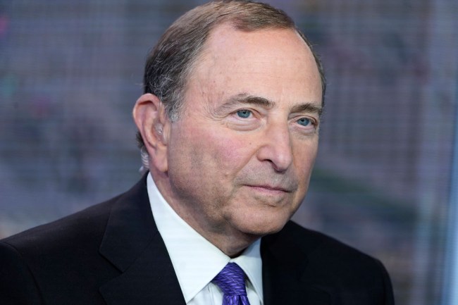 gary bettman not considering canceling nhl season