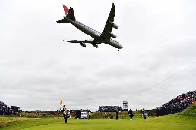 pga tour charter jet plane players caddies