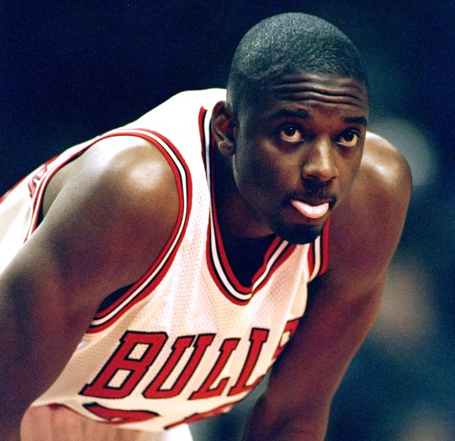 Michael Jordan Beat Corey Benjamin In Bulls Practice After Retiring one on one