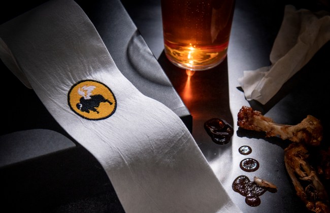 buffalo wild wings moist Tie Lette