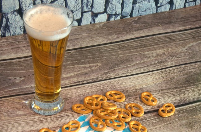 new york alcohol required food menus