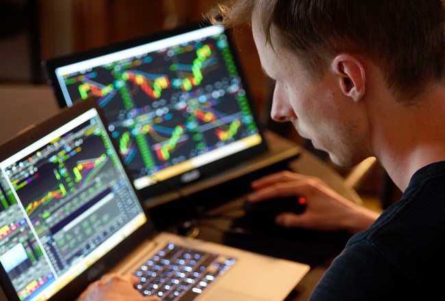 amateur day traders inflating stocks bubble