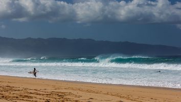 Man Loses Surfboard In Hawaii – Finds It Over 2 Years Later, 5,200 Miles Away In The Philippines