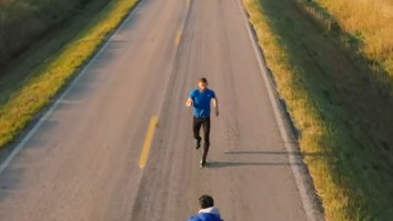 Watch This Guy Break The World Record For Fastest Backward Mile Because It Takes Less Than 6 Minutes