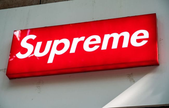 supreme tie dye shirt auction 52k