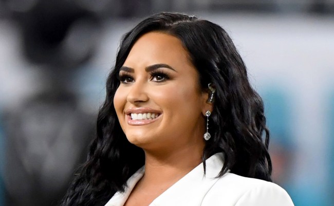 Demi Lovato Says Shes Been Communicating With Aliens Shares Proof