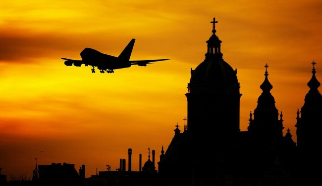 Flight Attendants Reveal some Things Passengers Dont Know When They Fly