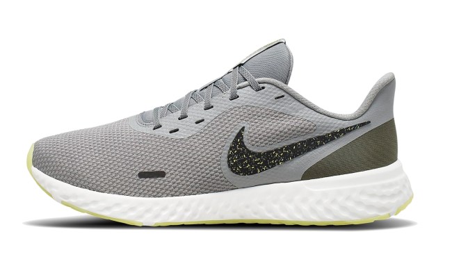 Nike Revolution 5 Special Edition