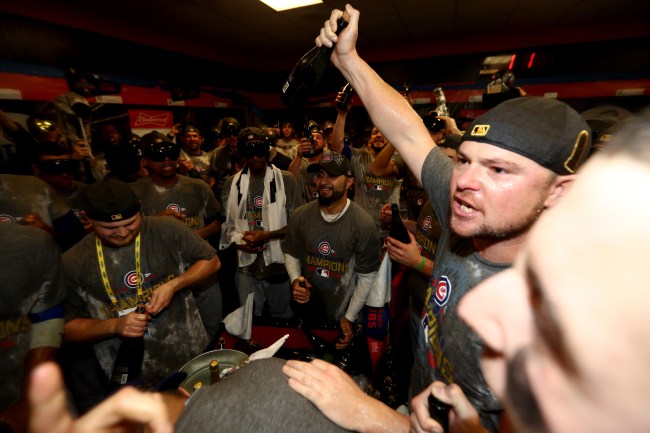 Cubs pitcher Jon Lester to buy first round of beers for fans at his favorite Chicago watering holes this weekend