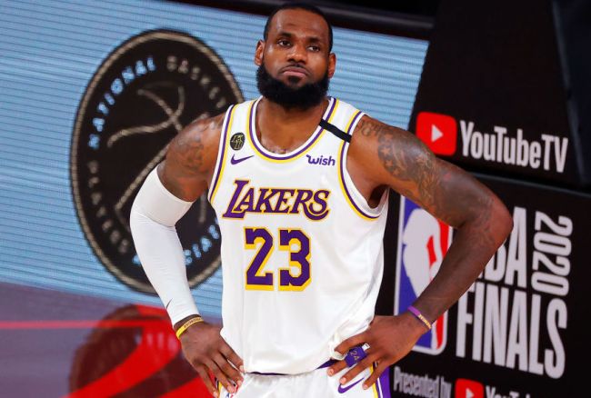 lebron james sitting out christmas start