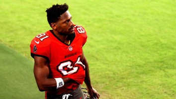 Antonio Brown’s Return Coinciding With The Bucs Getting Dogwalked Resulted In Some A+ Memes