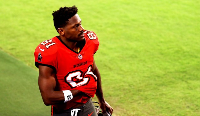 Antonio Brown Return Buccaneers Resulted In Some Memes