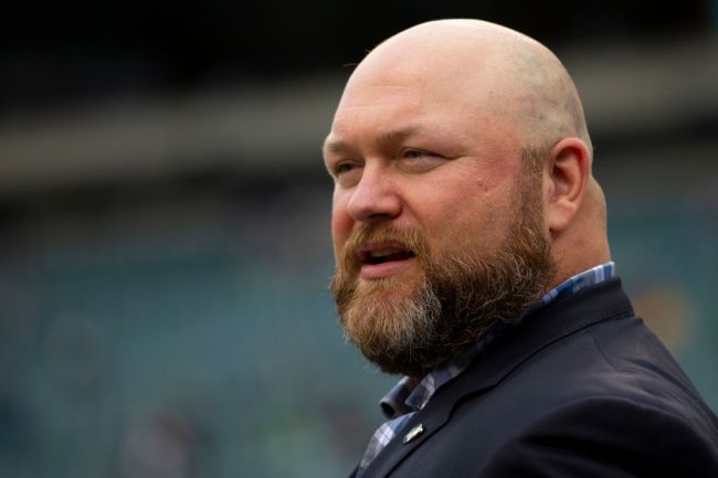 joe douglas sleeping patriots game