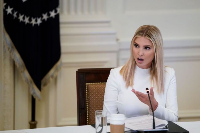 Lysandra Ohrstrom, longtime friend of Ivanka Trump, claims the daughter of President Trump farted and blamed it on somebody else.