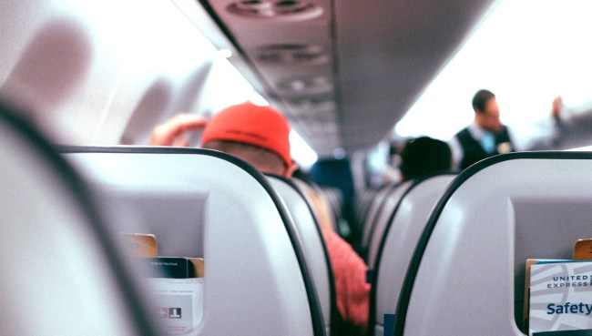 Heres Where You Should Sit On the Plane Fly Home For The Holidays