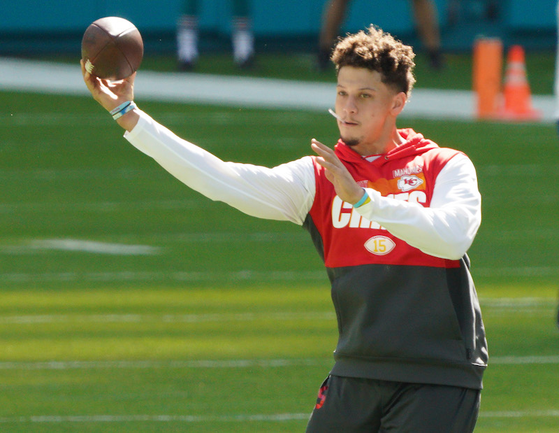Patrick Mahomes Trick Play