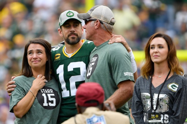 Packers QB Aaron Rodgers describes an odd task he had as a rookie while playing under Brett Favre