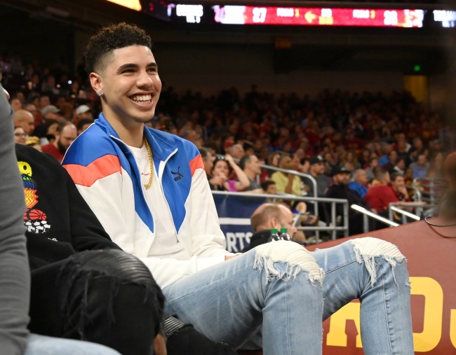 After signing his Charlotte Hornets contract, LaMelo Ball splurged on an incredible diamond grill