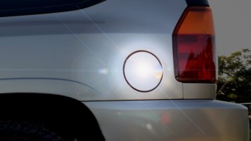 Man Makes Amazing Discovery About The Gas Cap On His Car, Blows Thousands Of Minds