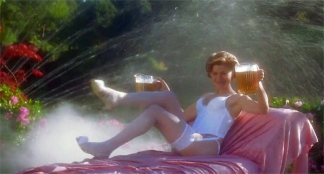 On the 25th anniversary of Adam Sandler's Happy Gilmore, actress Julie Bowen, who played Gilmore's love interest Virginia Venit, talks about the golf comedy classic. 