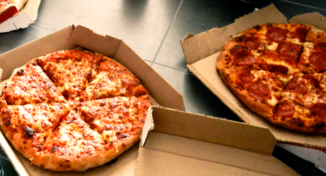 Pizza Box Folding Hack To Keep Leftovers In The Fridge Goes Ultra-Viral