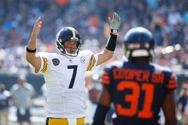 According to sources, the Chicago Bears considered signing Ben Roethlisberger prior to the Steelers re-signing the quarterback