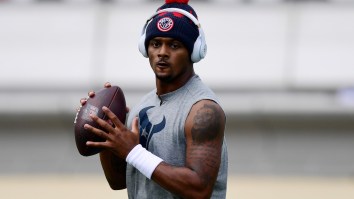 18 Massage Therapists Who Worked With Deshaun Watson Show Support For QB Amid Allegations