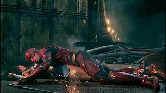 flash lands on wonder woman justice league