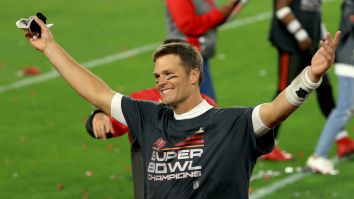 Tom Brady Refuses To Put Banana Ends In His Smoothies And We Need To Know Why