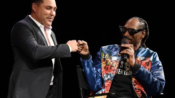 The Internet Reacts To Oscar De La Hoya’s Absolutely Bizarre Commentary At Jake Paul-Ben Askren Triller Fight Club Event