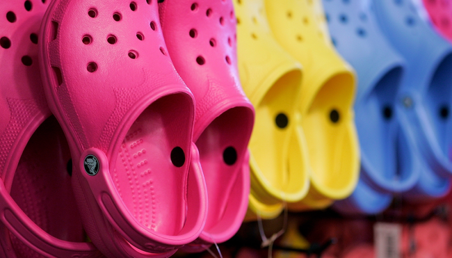 crocs shoes comeback 2021