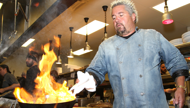 eating at guy fieri restaurant pandemic