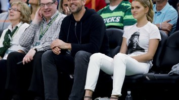 A Green Bay Bar Is Proposing The Lamest Offer To Aaron Rodgers In Hopes Of Keeping Him With Packers